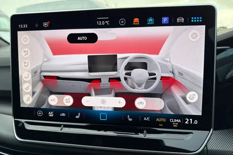  Volkswagen Golf 1.5 eTSI MHEV Black Edition DSG Euro 6 (s/s) 5dr Thumbnail #21