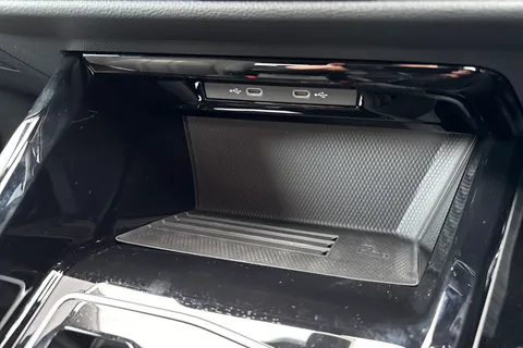  Volkswagen Golf 1.5 eTSI MHEV Black Edition DSG Euro 6 (s/s) 5dr Thumbnail #37