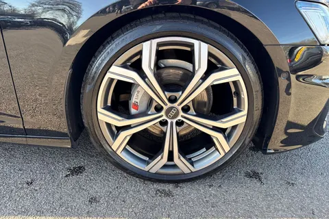 YY74PKK Audi A6 Saloon Black Edition 40 TFSI  204 PS S tronic Thumbnail #11