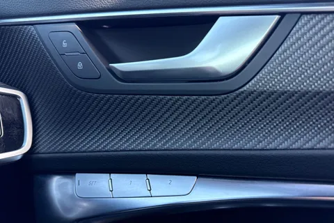 YY74PKK Audi A6 Saloon Black Edition 40 TFSI  204 PS S tronic Thumbnail #22