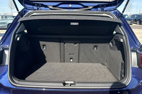 7 of 43 for VOLKSWAGEN GOLF 1.0 TSI Life 5dr