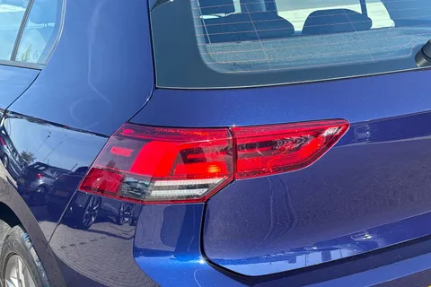 8 of 43 for VOLKSWAGEN GOLF 1.0 TSI Life 5dr