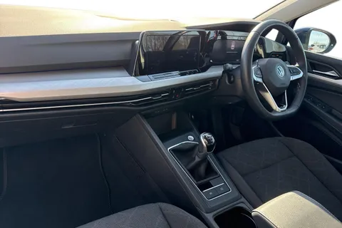 15 of 43 for VOLKSWAGEN GOLF 1.0 TSI Life 5dr