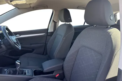 16 of 43 for VOLKSWAGEN GOLF 1.0 TSI Life 5dr