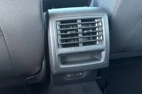 27 of 43 for VOLKSWAGEN GOLF 1.0 TSI Life 5dr