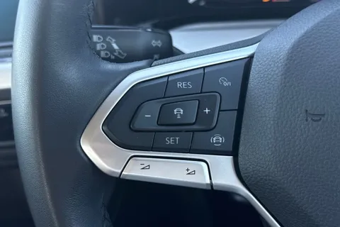 29 of 43 for VOLKSWAGEN GOLF 1.0 TSI Life 5dr