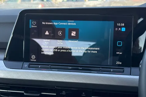 32 of 43 for VOLKSWAGEN GOLF 1.0 TSI Life 5dr