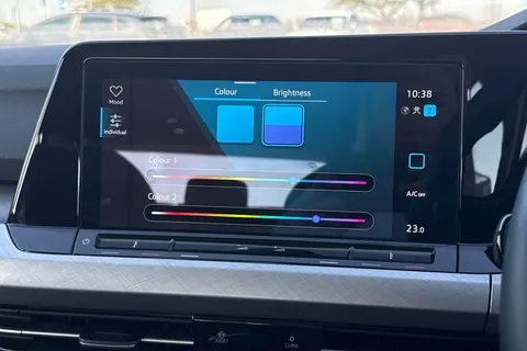 33 of 43 for VOLKSWAGEN GOLF 1.0 TSI Life 5dr