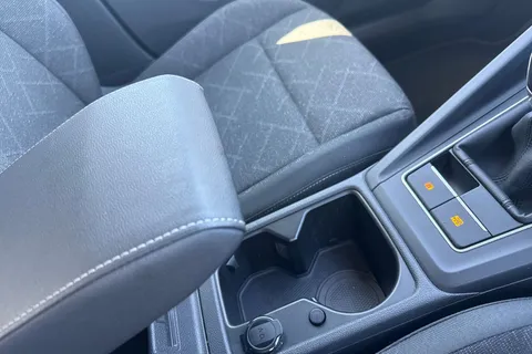 37 of 43 for VOLKSWAGEN GOLF 1.0 TSI Life 5dr