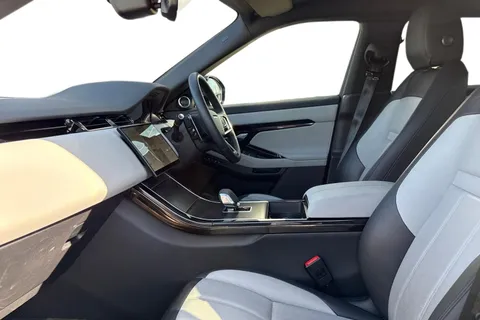 DU75YOR Land Rover Range Rover Evoque 2.0 D200 Dynamic SE 5dr Thumbnail #4