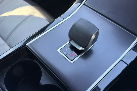 DU75YOR Land Rover Range Rover Evoque 2.0 D200 Dynamic SE 5dr Thumbnail #14