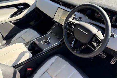 DU75YOR Land Rover Range Rover Evoque 2.0 D200 Dynamic SE 5dr Thumbnail #32