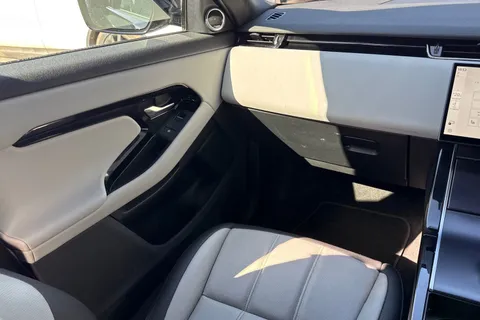 DU75YOR Land Rover Range Rover Evoque 2.0 D200 Dynamic SE 5dr Thumbnail #42