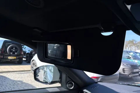 DU75YOR Land Rover Range Rover Evoque 2.0 D200 Dynamic SE 5dr Thumbnail #51