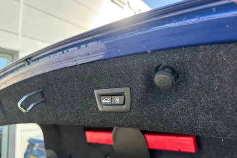 YB21EKZ BMW 4 Series 2.0 420d MHT M Sport Auto xDrive Euro 6 (s/s) 2dr Thumbnail #27