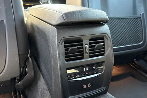 YB21EKZ BMW 4 Series 2.0 420d MHT M Sport Auto xDrive Euro 6 (s/s) 2dr Thumbnail #32