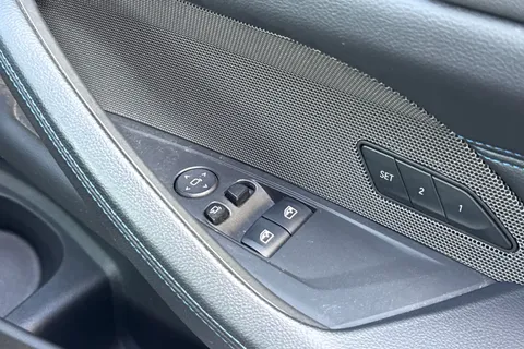 YB21EKZ BMW 4 Series 2.0 420d MHT M Sport Auto xDrive Euro 6 (s/s) 2dr Thumbnail #43