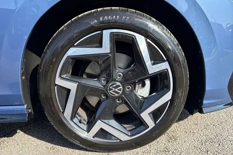 KN75RUY Volkswagen Golf 2.0 TDI 150 R-Line 5dr DSG Thumbnail #11