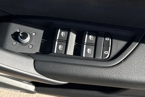 PN72MXT Audi Q5 S line 40 TDI quattro 204 PS S tronic Thumbnail #22