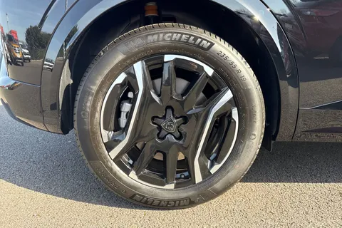 10 of 67 for PEUGEOT E-3008 73kWh GT Auto 5dr