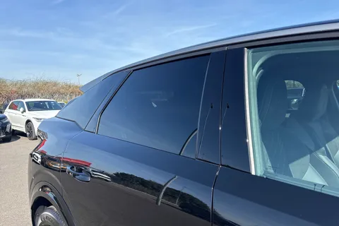 32 of 67 for PEUGEOT E-3008 73kWh GT Auto 5dr