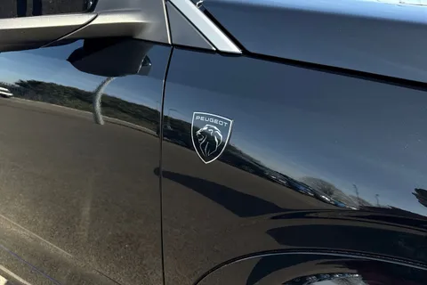 34 of 67 for PEUGEOT E-3008 73kWh GT Auto 5dr