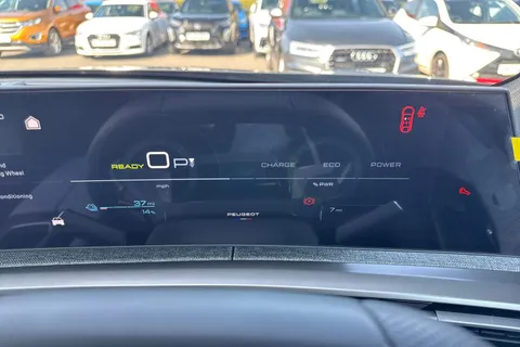 38 of 67 for PEUGEOT E-3008 73kWh GT Auto 5dr