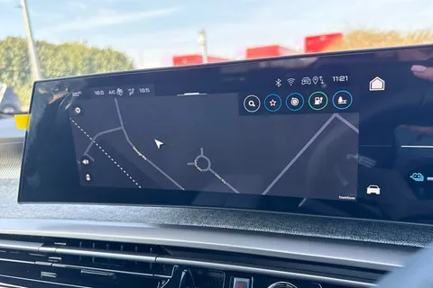 47 of 67 for PEUGEOT E-3008 73kWh GT Auto 5dr