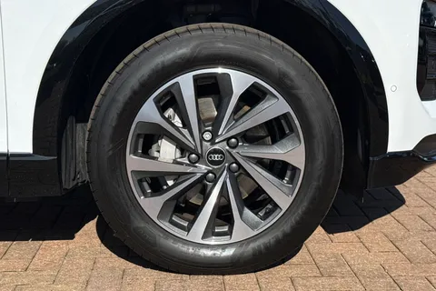 KM75VXR Audi Q6 E-Tron Q6 SUV Sport e-tron 185,00 kW Thumbnail #12