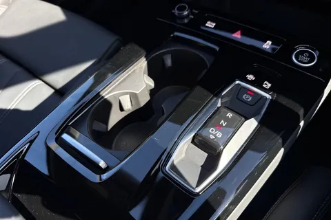 KM75VXR Audi Q6 E-Tron Q6 SUV Sport e-tron 185,00 kW Thumbnail #24