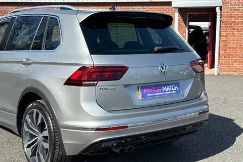 NV68BLF Volkswagen Tiguan 2.0 TDI R-Line DSG 4Motion Euro 6 (s/s) 5dr Thumbnail #8