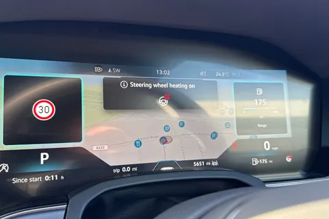 KJ25CVS Volkswagen Touareg 3.0 V6 TDI 4Motion 286 Black Edition 5dr Tip Auto | Heated Windscreen | ACC Thumbnail #27