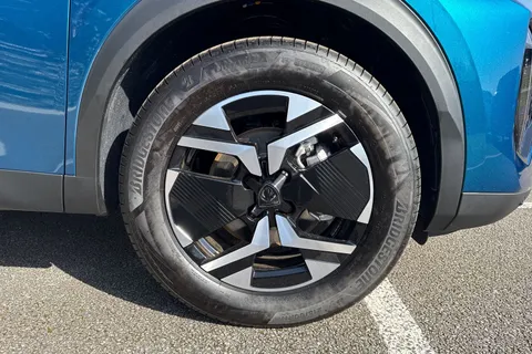 6 of 67 for PEUGEOT e-2008 54kWh GT Auto 5dr (7kW Charger)