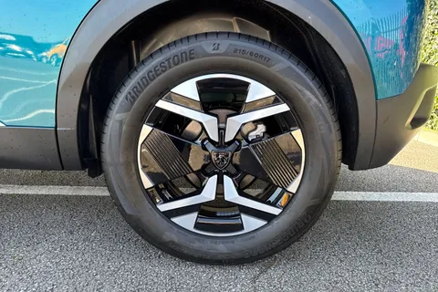 22 of 67 for PEUGEOT e-2008 54kWh GT Auto 5dr (7kW Charger)