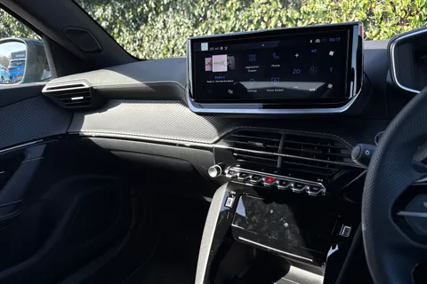 43 of 67 for PEUGEOT e-2008 54kWh GT Auto 5dr (7kW Charger)