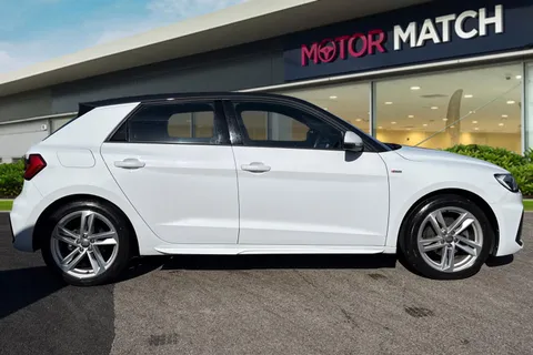 WR19NZX Audi A1 1.0 TFSI 30 S line Sportback Euro 6 (s/s) 5dr Thumbnail #4