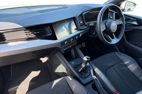 WR19NZX Audi A1 1.0 TFSI 30 S line Sportback Euro 6 (s/s) 5dr Thumbnail #16