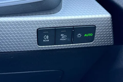 WR19NZX Audi A1 1.0 TFSI 30 S line Sportback Euro 6 (s/s) 5dr Thumbnail #34