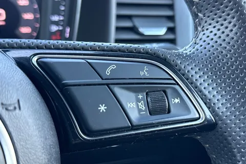 WR19NZX Audi A1 1.0 TFSI 30 S line Sportback Euro 6 (s/s) 5dr Thumbnail #40