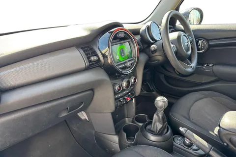 15 of 63 for Mini Hatch 1.5 Cooper Classic Euro 6 (s/s) 5dr