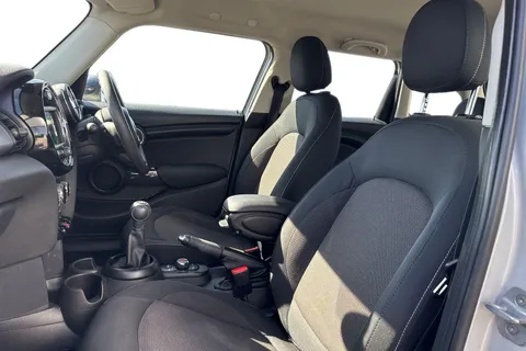 16 of 63 for Mini Hatch 1.5 Cooper Classic Euro 6 (s/s) 5dr