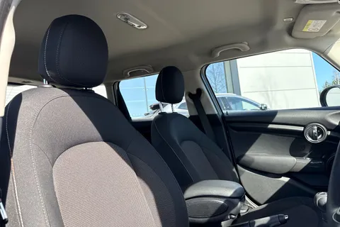 24 of 63 for Mini Hatch 1.5 Cooper Classic Euro 6 (s/s) 5dr