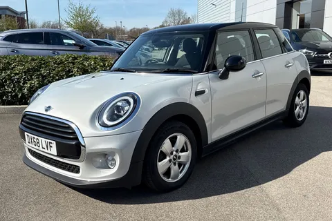 26 of 63 for Mini Hatch 1.5 Cooper Classic Euro 6 (s/s) 5dr