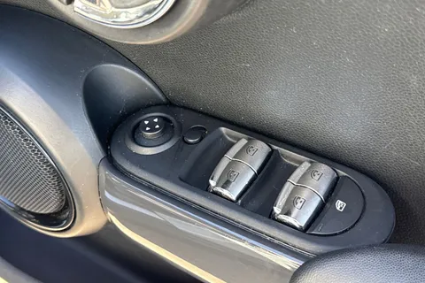 38 of 63 for Mini Hatch 1.5 Cooper Classic Euro 6 (s/s) 5dr