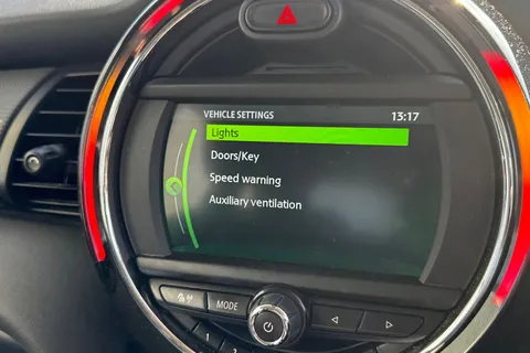 47 of 63 for Mini Hatch 1.5 Cooper Classic Euro 6 (s/s) 5dr