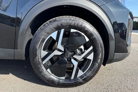 6 of 67 for PEUGEOT e-2008 54kWh Allure Auto 5dr (7kW Charger)