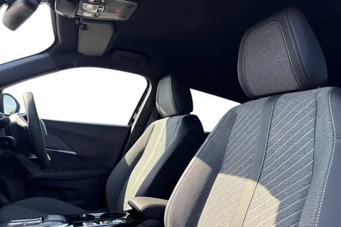 10 of 67 for PEUGEOT e-2008 54kWh Allure Auto 5dr (7kW Charger)