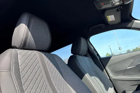 20 of 67 for PEUGEOT e-2008 54kWh Allure Auto 5dr (7kW Charger)