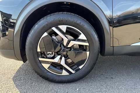 22 of 67 for PEUGEOT e-2008 54kWh Allure Auto 5dr (7kW Charger)