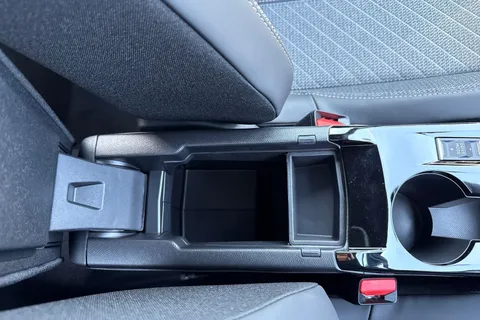 57 of 67 for PEUGEOT e-2008 54kWh Allure Auto 5dr (7kW Charger)